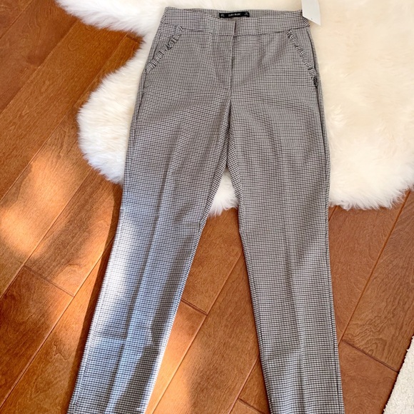 NWT Zara Ruffled Pockets - Picture 2 of 8